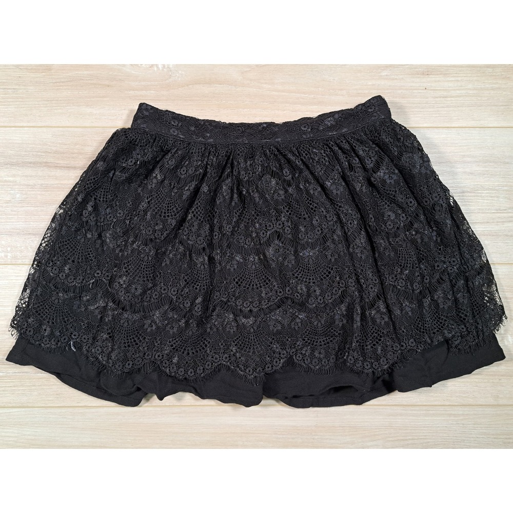 Forever 21 Black Lace Mini Skirt Scalloped Floral Overlay High Waist S